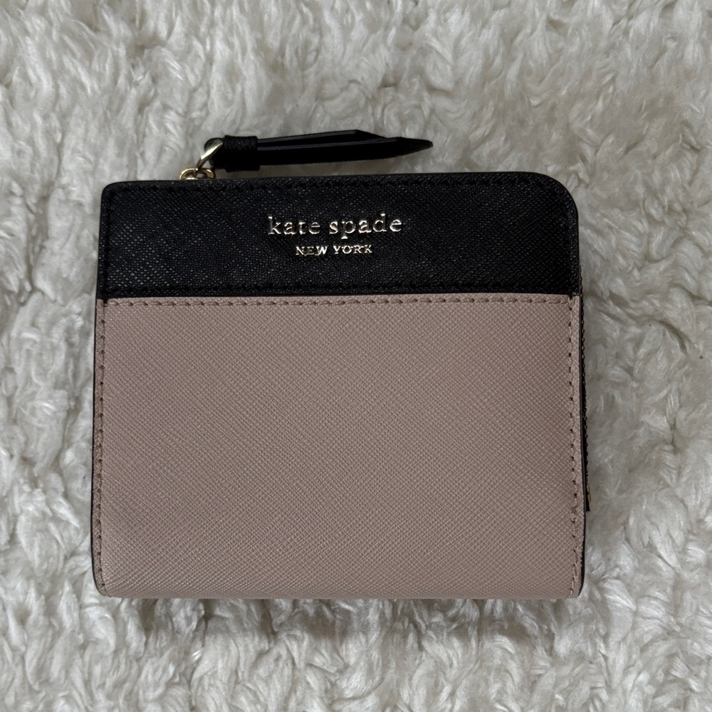 Kate Spade Black and Beige Wallet
